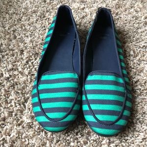 GAP flexible fit loafers